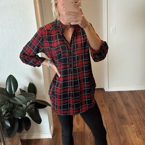 🌟SALE🌟navy and red checkered longe sleeve blouse​​​​